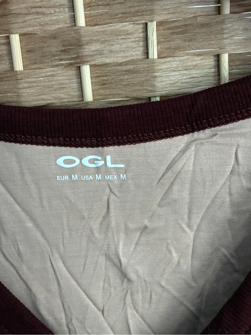 NWT OGL Vneck Built-In Bra Tank Medium Ruby - Picture 3 of 6